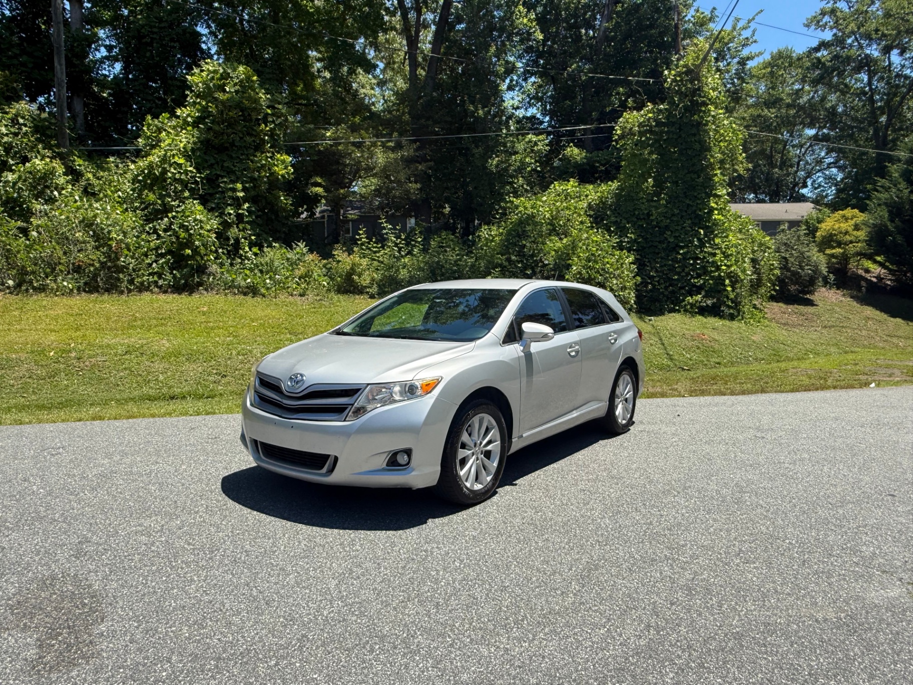 2013 Toyota Venza hero exterior photo