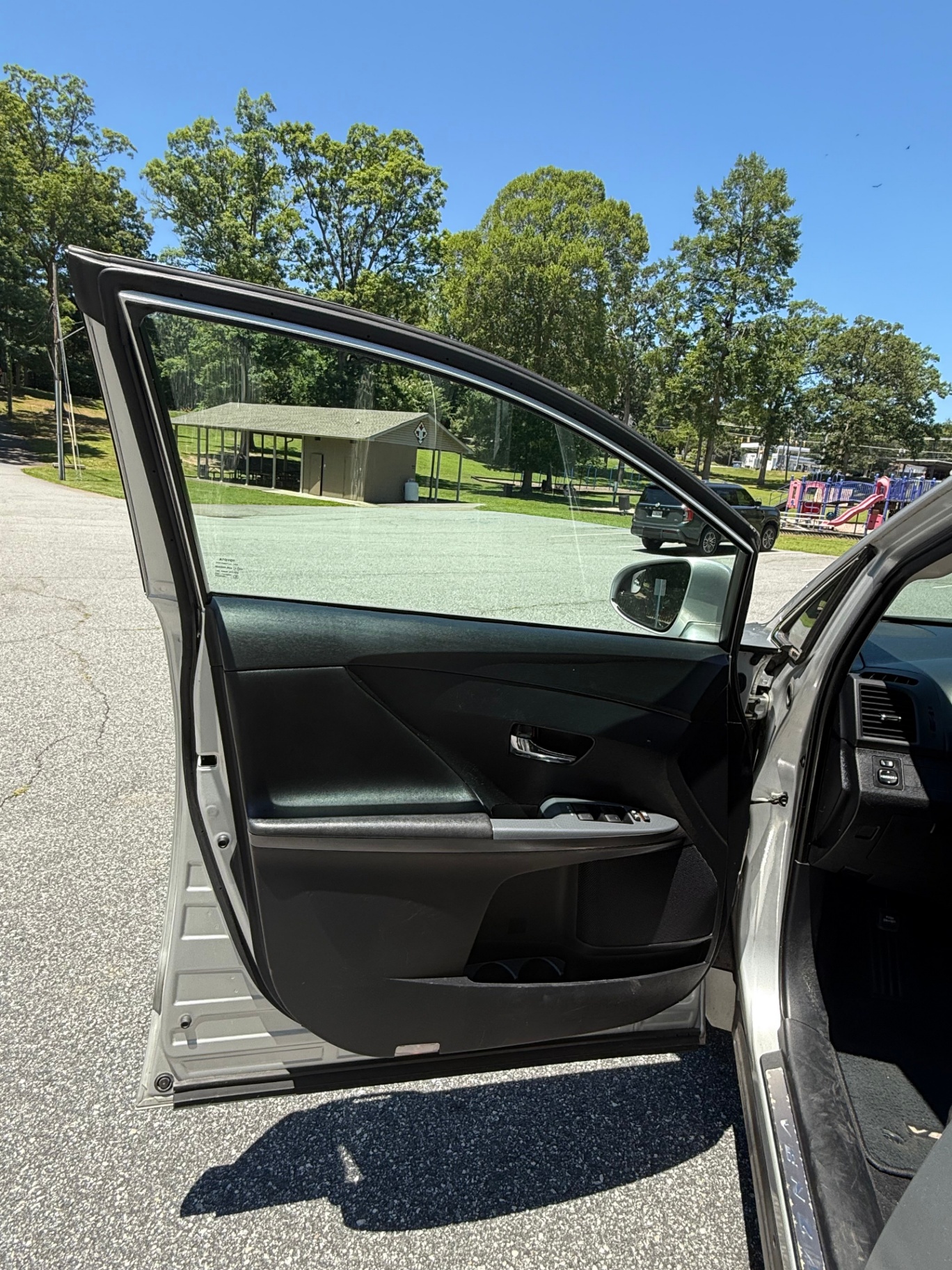 Front passenger door open