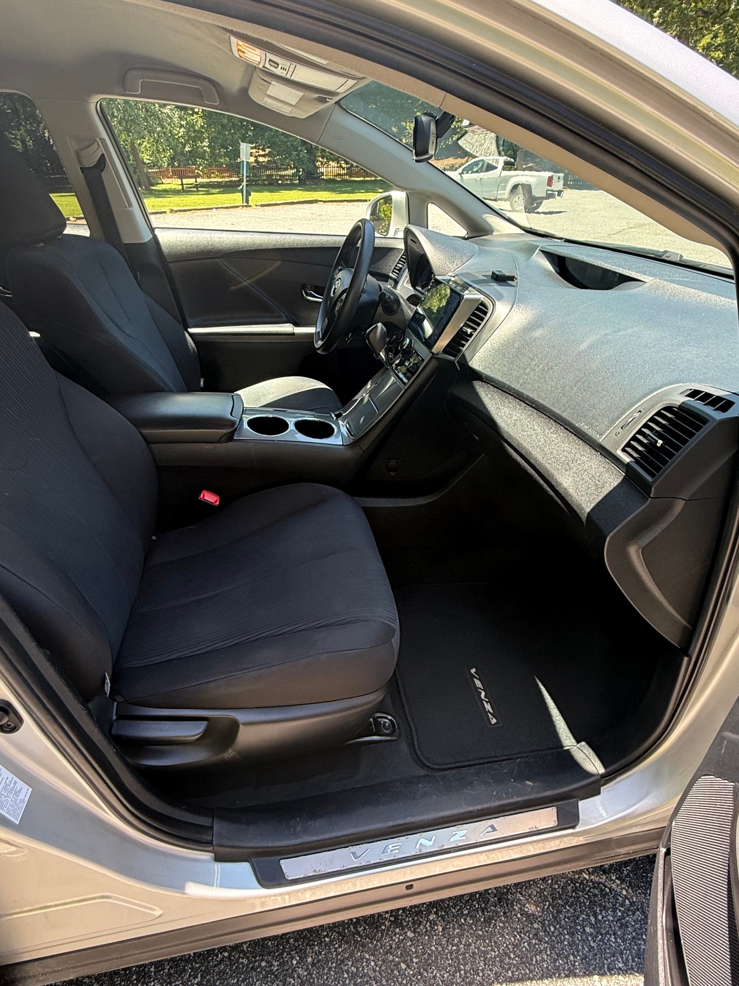 Passenger seat & dashboard